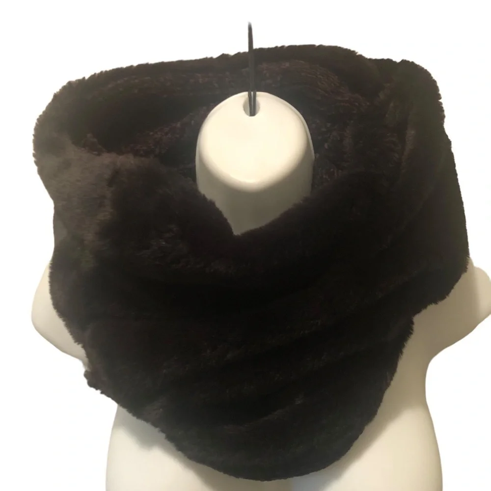 Cozy Faux Fur Neck Wrap Reversible Chenille Black Winter Soft Warmer OS